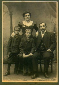 1906 Regenstreifs 1906 - My Dad's Grandmother Rebecca, Uncle Joel, father Joseph (8 yrs) & Grandfather Luji (Lewis)